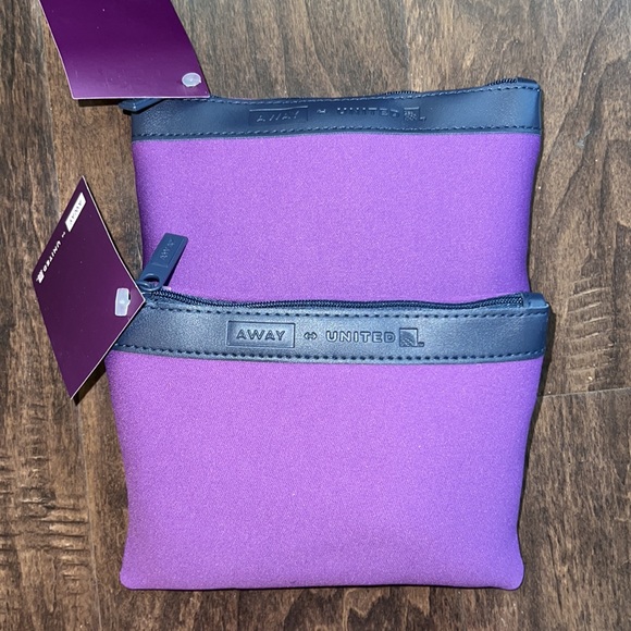 2 United Airline x Away Travel Amenity Kit Bundle Lot Purple Zip Pouch Toiletry - Picture 2 of 8